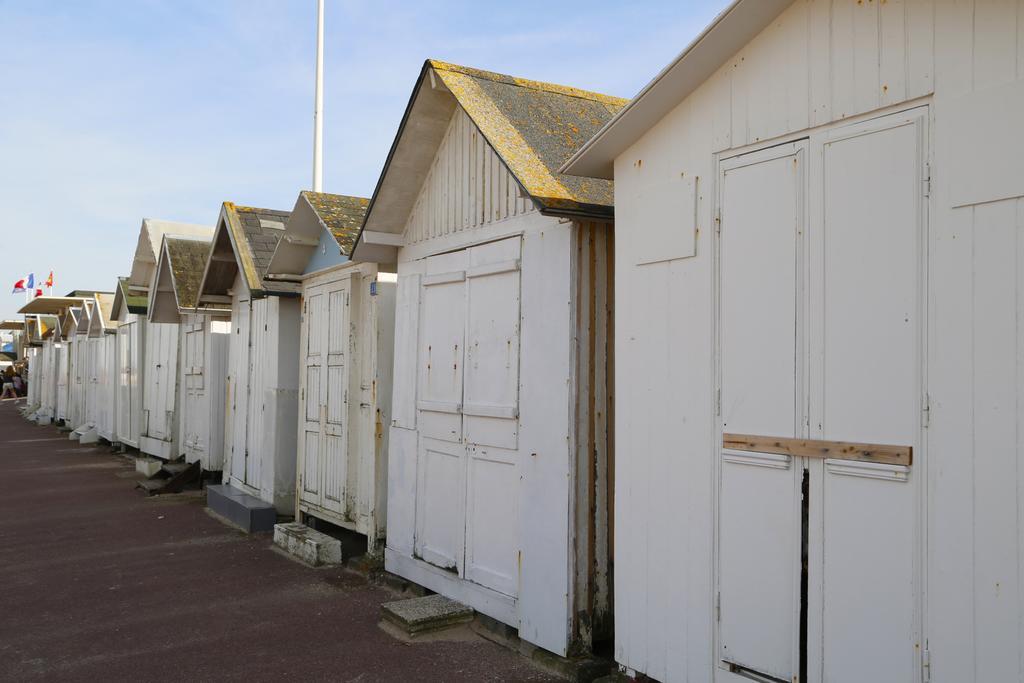 Maison Studios & Appartements Les 4 Vents Luc-sur-Mer Exterior foto
